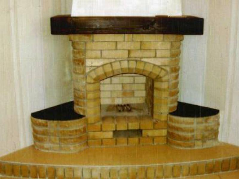 Камин - элемент интерьера, способный создать в доме желанную атмосферу уюта и тепла
